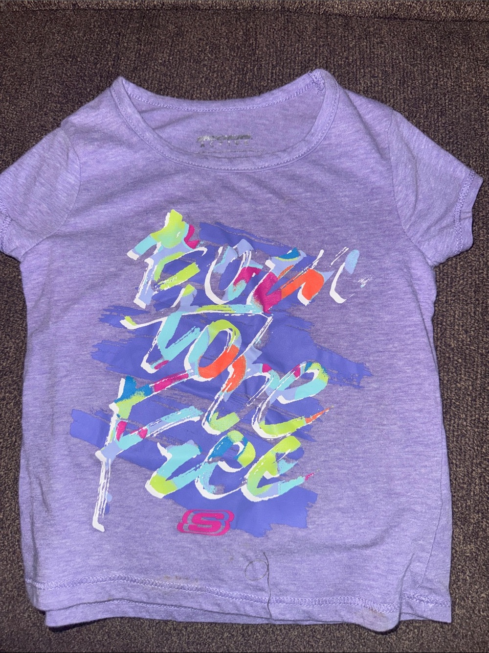 Skechers Lavender Tee with Multicolor Brushstroke Graphic